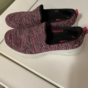 Sketchers Gen5 GO WALK Slip-on shoes